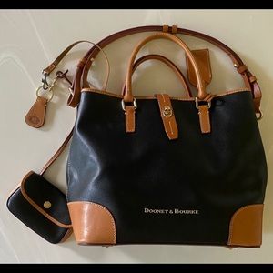 DOONEY&BOURKE Lrg Claremont Tote Keychain/Wristlet